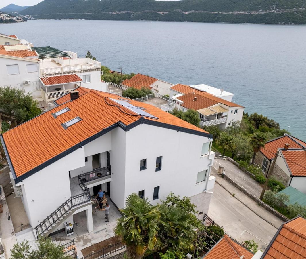Villa Emina Sa Privatnom Plazom I Parkingom نيوم المظهر الخارجي الصورة
